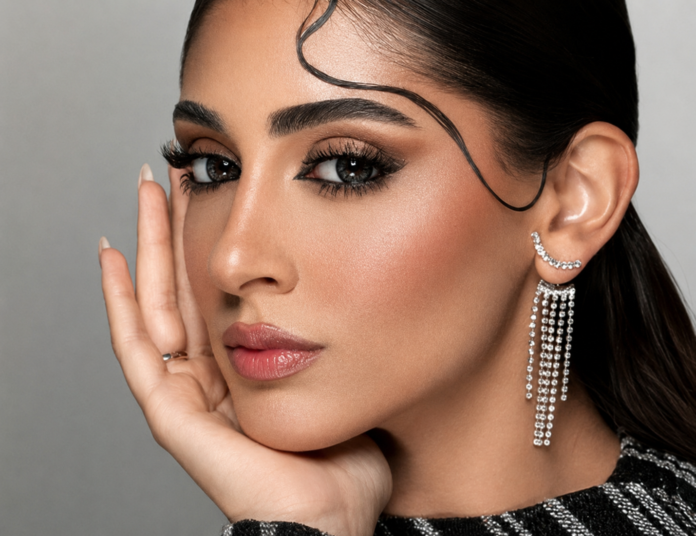 AMARA CHARCOAL GRAY MONTHLY