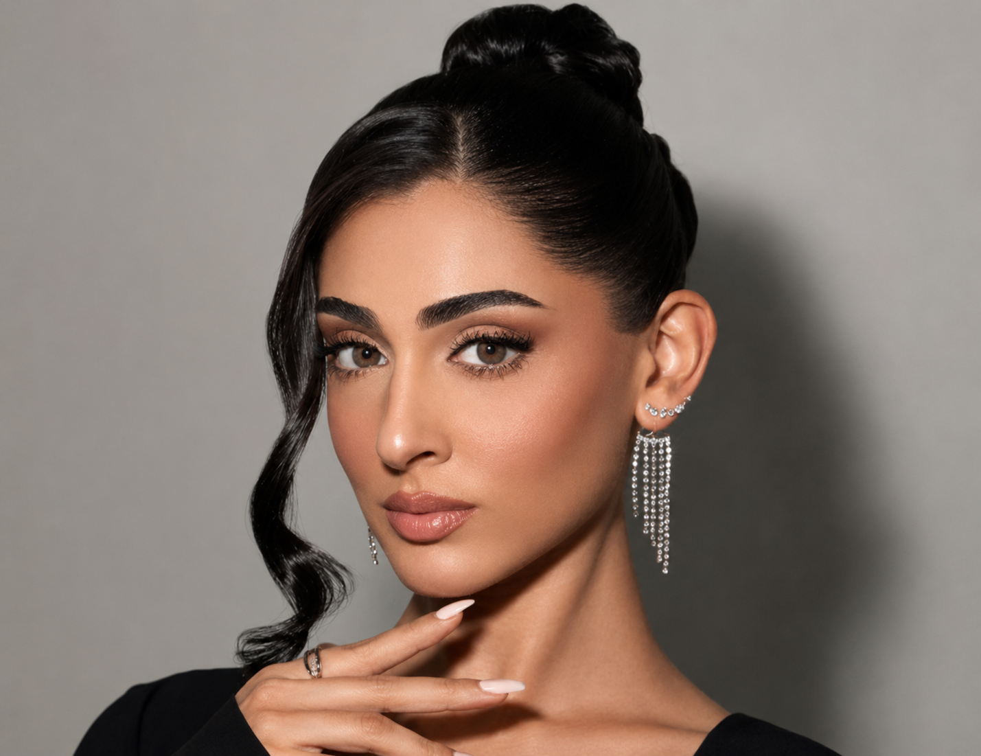 AMARA MODERN GRAY MONTHLY
